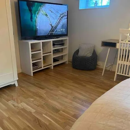 Basement * סאנדפיורד